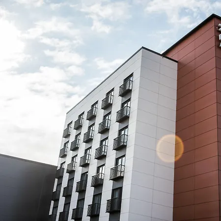 Forenom מלון דירות קמפלה